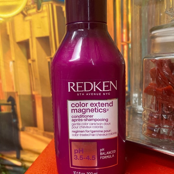 Reskin Shampoos, Conditioners and style products at a bargain price. - Picture 5 of 12